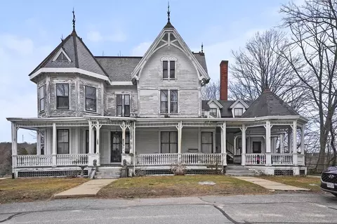 26 High St, Spencer, MA 01562