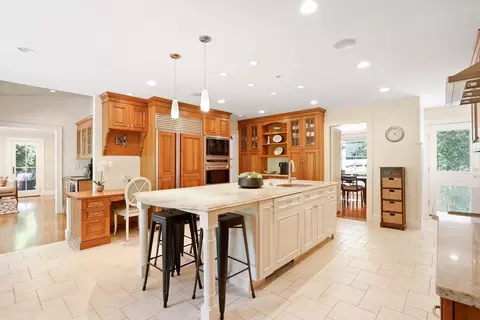 90 Forest St, Needham, MA 02492 photo 10