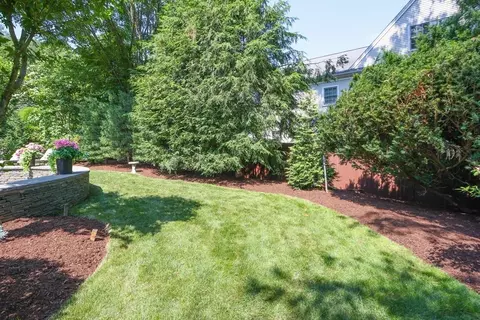 90 Forest St, Needham, MA 02492 photo 42