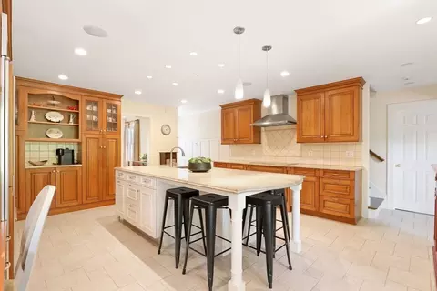 90 Forest St, Needham, MA 02492 photo 9