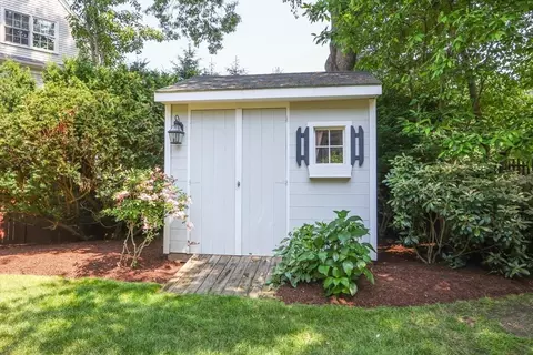 90 Forest St, Needham, MA 02492 photo 37