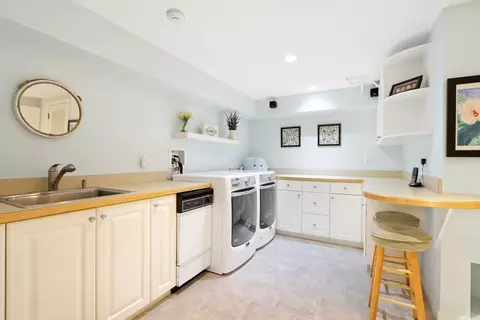 90 Forest St, Needham, MA 02492 photo 28