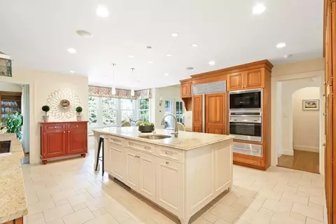 90 Forest St, Needham, MA 02492 photo 8