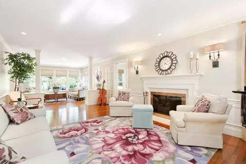 90 Forest St, Needham, MA 02492 photo 4