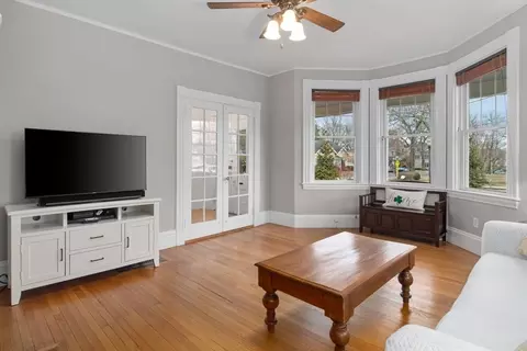 855 Great Plain Ave #1, Needham, MA 02492 photo 12