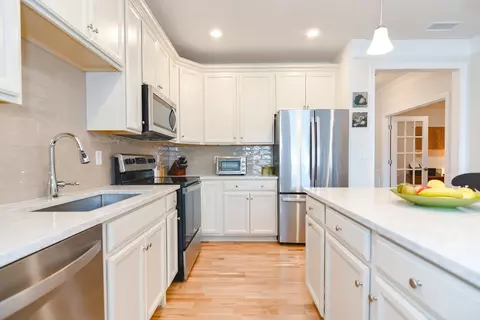 12405 Peters Farm Way #12405, Westborough, MA 01581