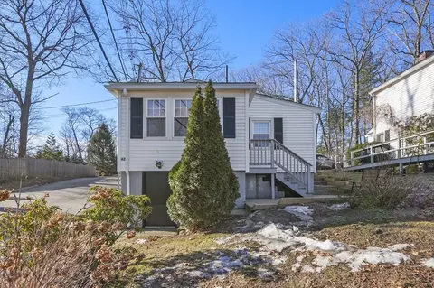 62 Hunter Ave #62, Hudson, MA 01749
