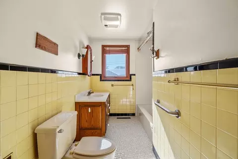 Bath - 4 Breen Ave, Methuen, MA 01844 photo 1 of 1