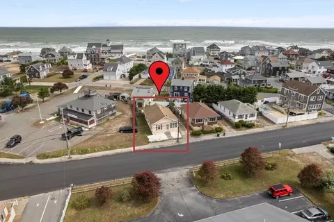 876 Ocean St, Marshfield, MA 02050