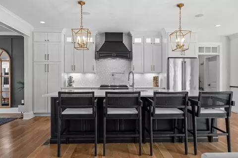 45 Rochambeau Ave, Wrentham, MA 02093