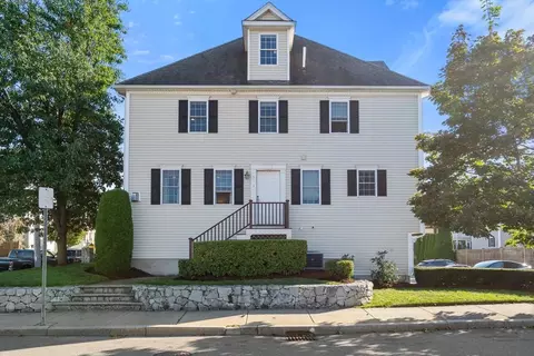 5 Floyd #1, Waltham, MA 02453