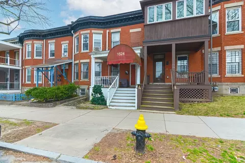 1524 Commonwealth Ave, Brighton, MA 02135