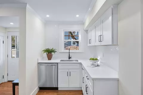 43 Eustis Ave, Wakefield, MA 01880 photo 7