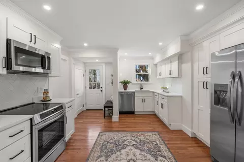 43 Eustis Ave, Wakefield, MA 01880 photo 4