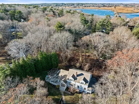 185 Damons Point Rd, Marshfield, MA 02050