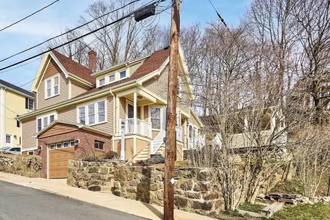 11 Clayton St, Lynn, MA 01904
