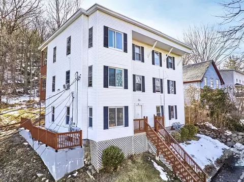 90 Leighton St, Fitchburg, MA 01420