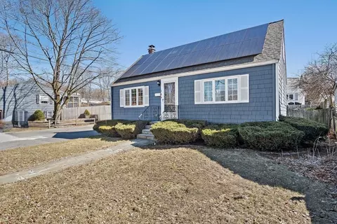 164 Marlborough Rd, Salem, MA 01970