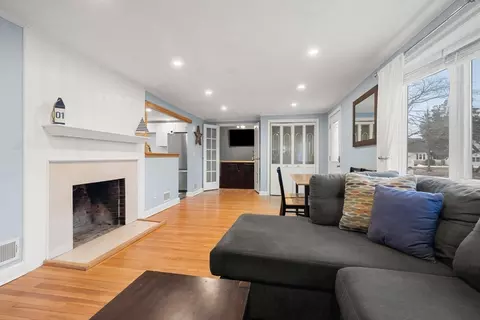 Living - 3 Gray Rd, Beverly, MA 01915 photo 3 of 3