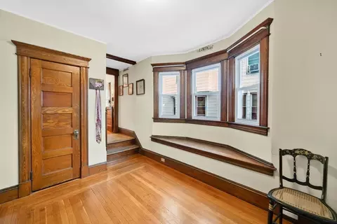 Entry Way - 44 Lyndale St, Springfield, MA 01108 photo 1 of 5