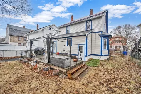 Exterior - 44 Lyndale St, Springfield, MA 01108 photo 3 of 7