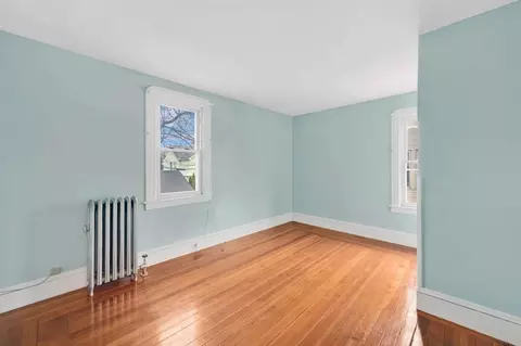 Bedroom - 44 Lyndale St, Springfield, MA 01108 photo 1 of 10