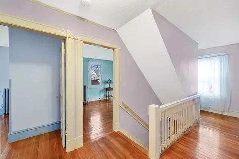 Entry Way - 44 Lyndale St, Springfield, MA 01108 photo 5 of 5