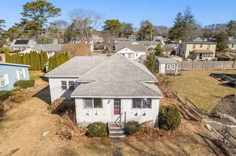 59 Silver Beach Ave, Falmouth, MA 02556