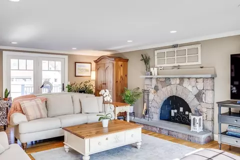 Living - 45 Tracy Ln, Eastham, MA 02642 photo 2 of 2
