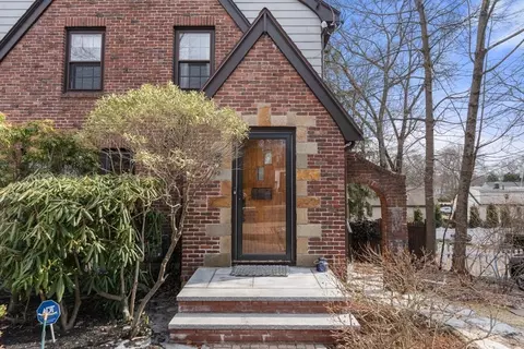 42 Alexander Rd, Newton, MA 02461