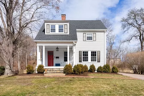 19 Beal St, Hingham, MA 02043