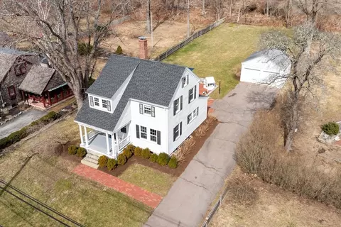 Exterior - 19 Beal St, Hingham, MA 02043 photo 2 of 4