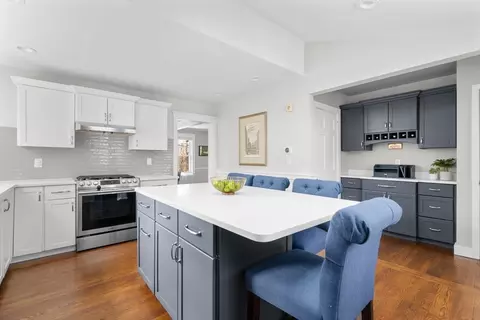Kitchen - 19 Beal St, Hingham, MA 02043 photo 3 of 3