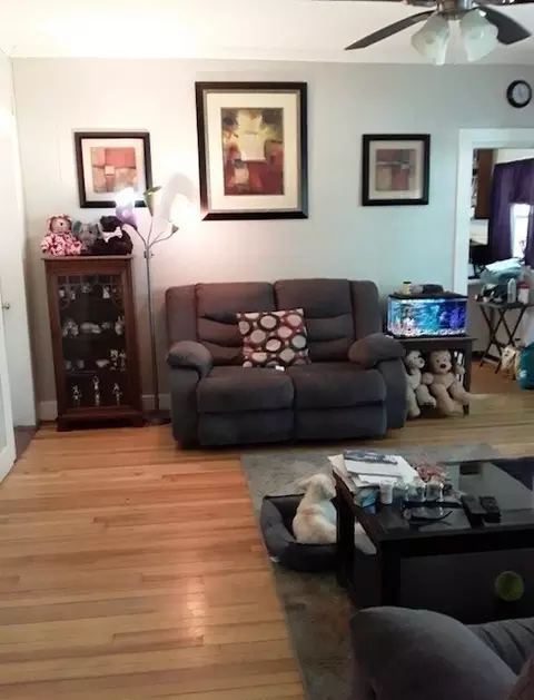 Living - 90 Dean Ave, Franklin, MA 02038 photo 3 of 5