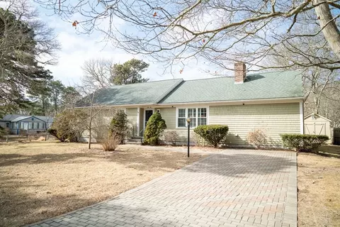 42 Peregrine Ln, Yarmouth, MA 02664