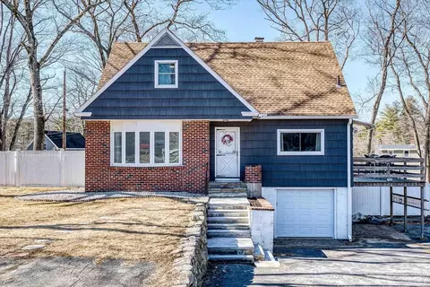 22 Lawrence St, Northborough, MA 01532