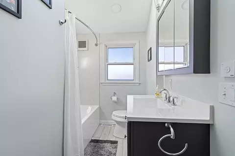 22 Front St, Hull, MA 02045 photo 9