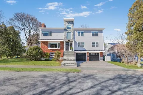 12 Harvard Cir, Needham, MA 02494 photo 2