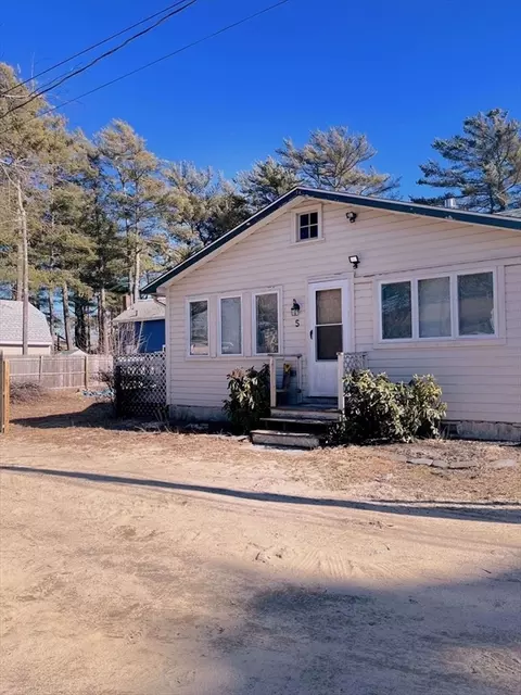 5 Walter St, Wareham, MA 02571 photo 9