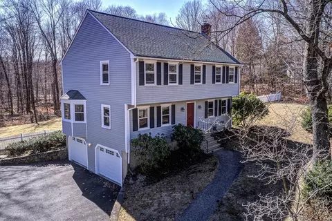 886 Salem End Rd, Framingham, MA 01702