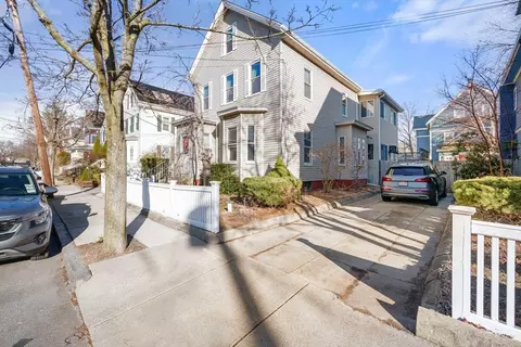 25 Irving St, Somerville, MA 02144