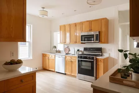 9 Leonard Ave #1, Cambridge, MA 02139