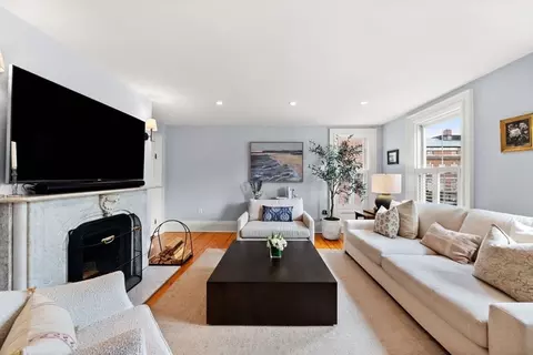 58 High St #3, Boston, MA 02129