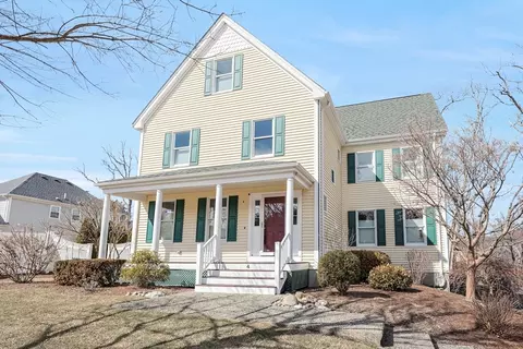 4 Westbrook Ln, Attleboro, MA 02703