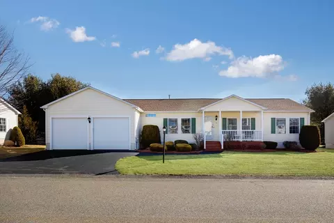 3 Sunstone Pl, Bridgewater, MA 02324