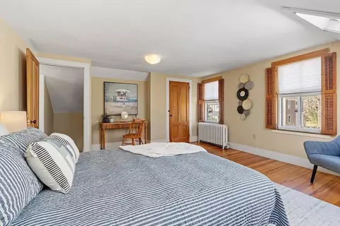 Bedroom - 431 Main St, Acton, MA 01720 photo 4 of 6