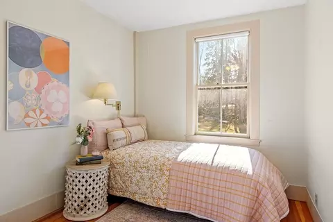 Bedroom - 431 Main St, Acton, MA 01720 photo 2 of 6