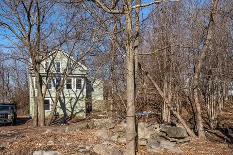66 Rockland Pl, Newton, MA 02464