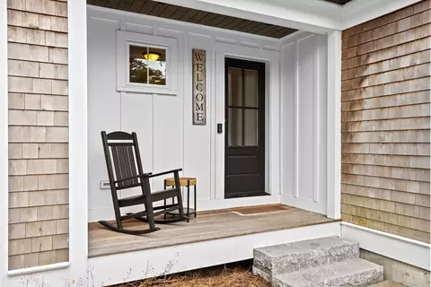 Exterior - 5 Pine Needle Ln, Wareham, MA 02571 photo 2 of 6
