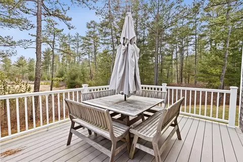 Exterior - 5 Pine Needle Ln, Wareham, MA 02571 photo 5 of 6